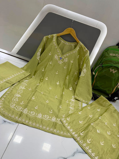 🌿 Olive Noor Chikankari 3-Piece Set 🌿